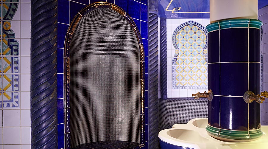 tiled experience room